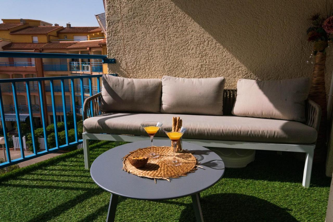 Appartement, Vue Sur Mer, Acces Direct Plage, Piscine Виас Екстериор снимка