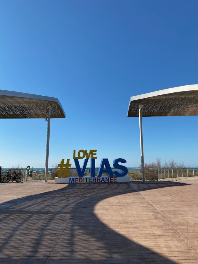 Appartement, Vue Sur Mer, Acces Direct Plage, Piscine Виас Екстериор снимка